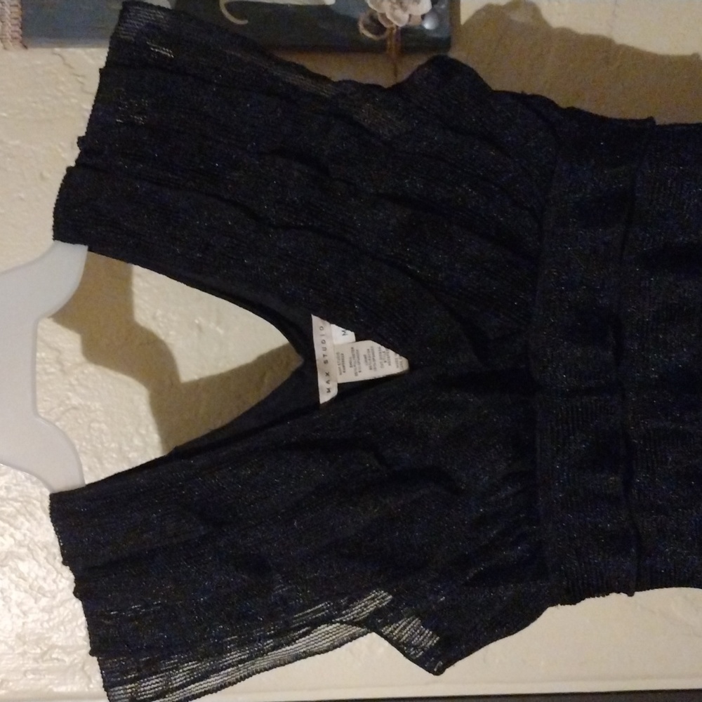 Dress - Picture 7 of 7